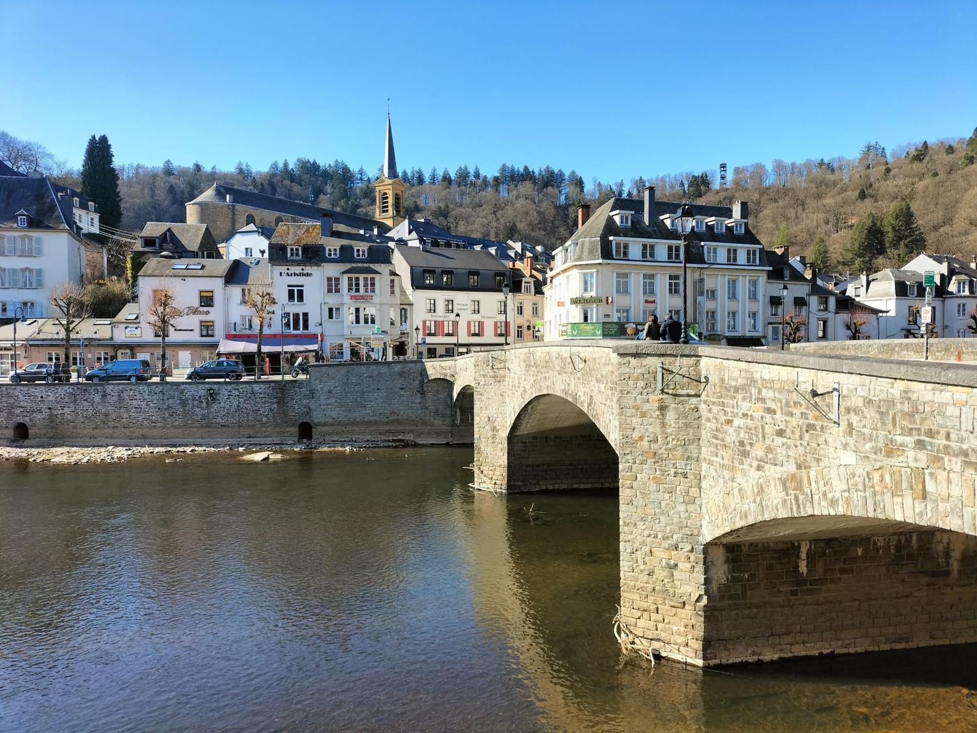 Hotel L'Alcove De Ide Bouillon Exteriér fotografie
